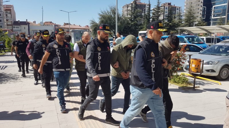 Uyuşturucu operasyonunda 24 şüpheli gözaltına alındı