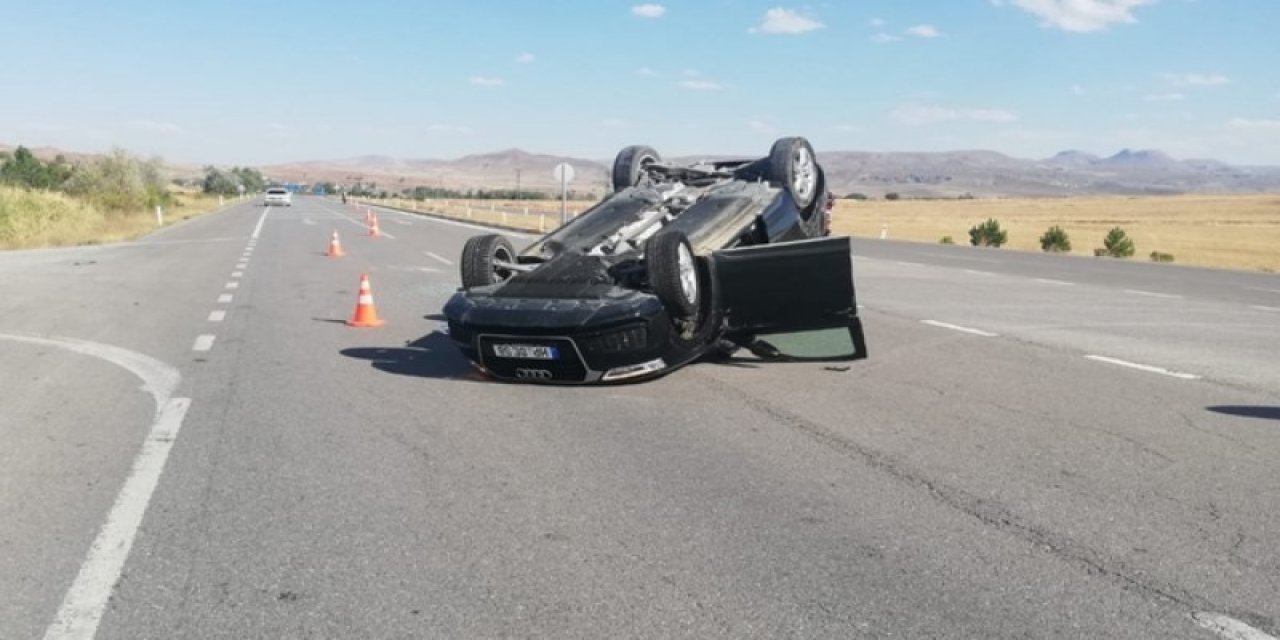 Otomobilin devrilmesi sonucu 2 kişi yaralandı