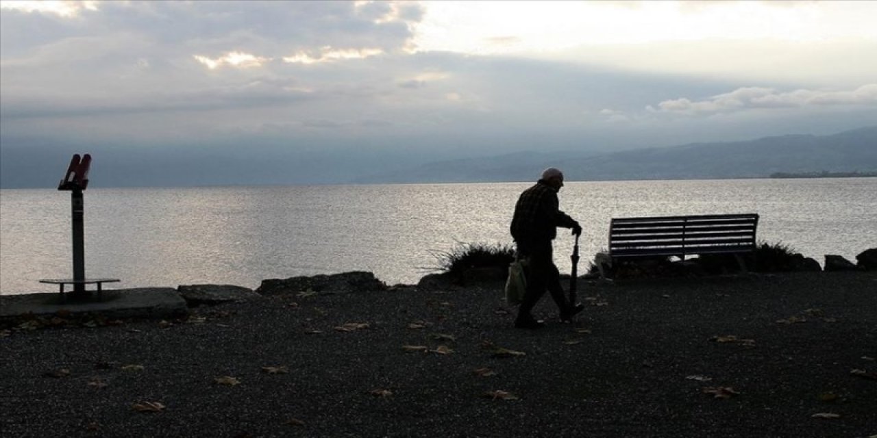 En önemli halk sağlığı sorunu yaşlılıkta "YANLIZLIK"