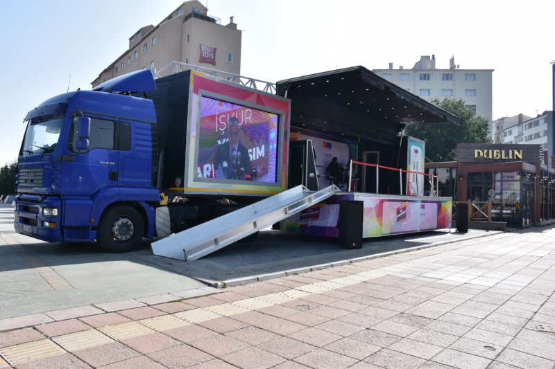 "İŞKUR Yol Arkadaşım" tırı Eskişehir'de