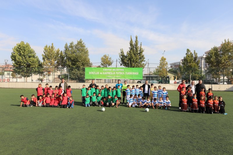 "İlkokullar Arası Dostluk ve Kardeşlik Futbol Turnuvası" start verdi