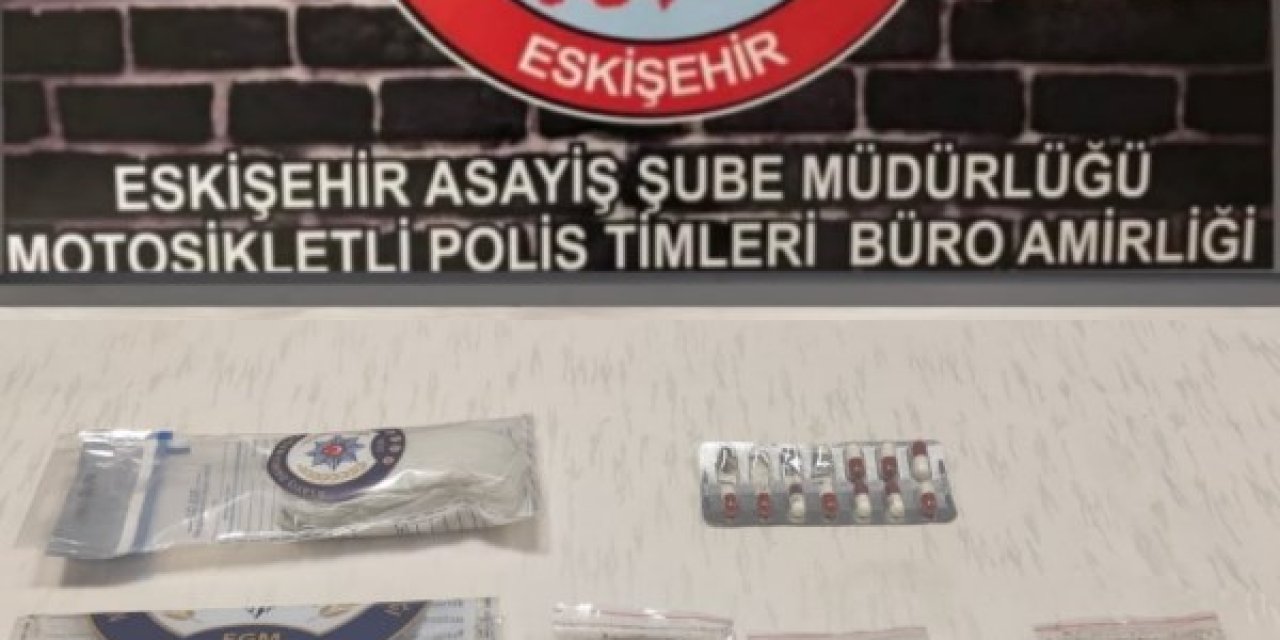 Şüphe üzerine  durdurulan araçta uyuşturucu ele geçirildi