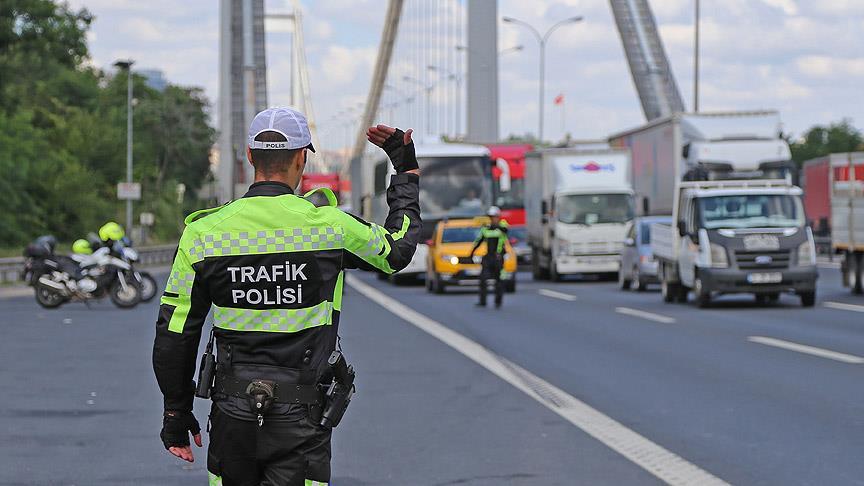 Trafik denetimlerinde 9 bin 127 sürücüye ceza yazıldı