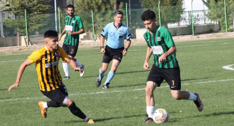 Sarayönü Belediyespor son provada galip