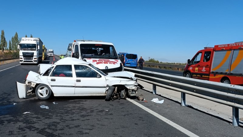 Çekiciyle çarpışma sonucu oluşan kazada otomobilin sürücüsü öldü