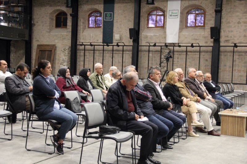 “Tarih düşmanlık üzerine bina edilerek anlaşılamaz”