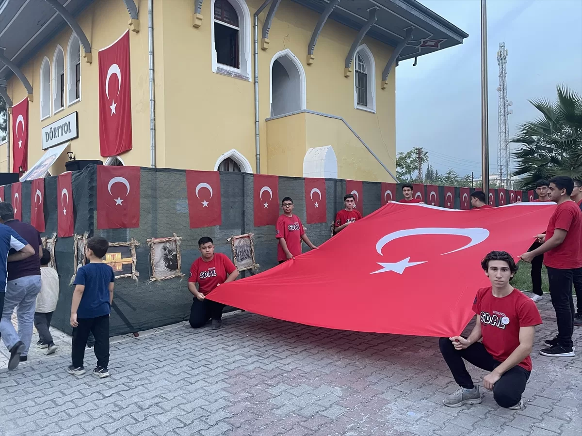 Cumhuriyet treni, Kurtuluş Savaşı'nda ilk kurşunun atıldığı Dörtyol'a öğrenci taşıdı