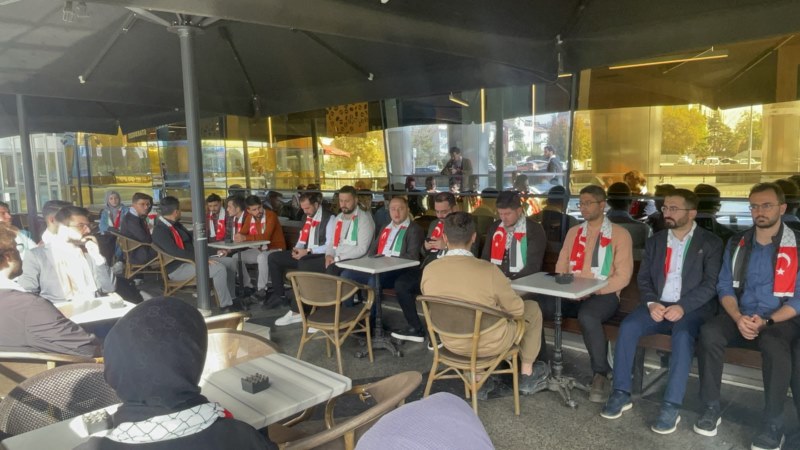 Starbucks şubelerinde protesto