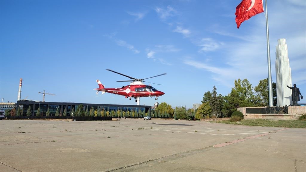 Hava ambulansı kalp krizi için havalandı