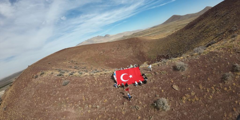 Meke kraterinde 100. yıla özel etkinlik