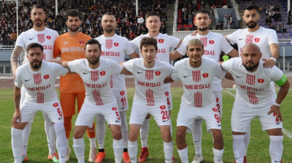 Sarayönü Belediyespor’un ezeli rakibi evinde tökezledi