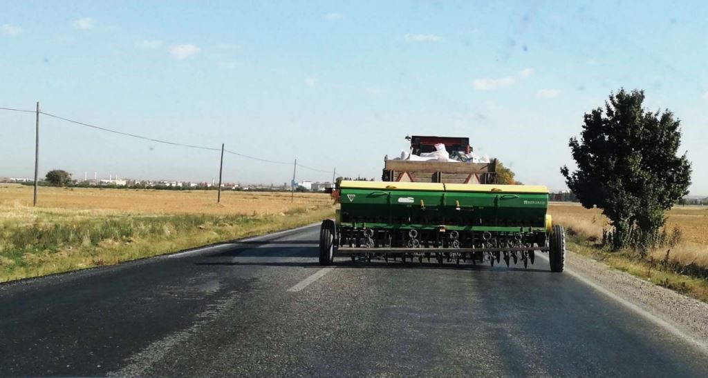 Sürücülere karayollarında ‘Traktör’ uyarısı