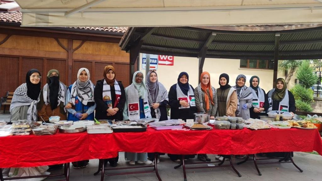 Uluslararası öğrencilerden Filistinli öğrencilere destek