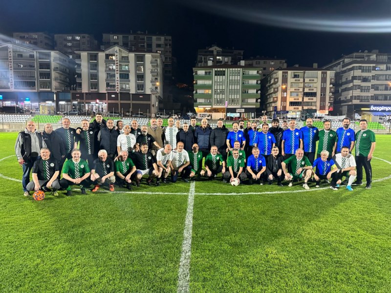 Kızılcahamam Belediyespor'un eski futbolcuları bir araya geldi