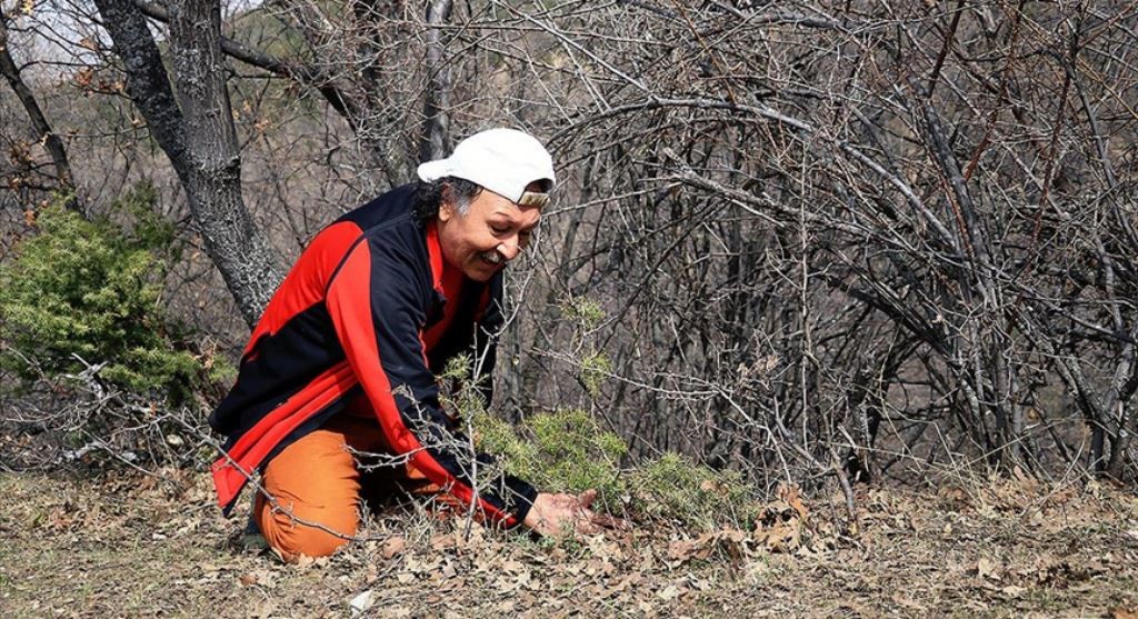 Doğa gönüllüsü kendini çocuklara doğa sevgisi aşılamaya adadı