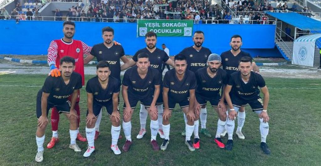 Sarayönü Belediyespor’un eski oyuncuları Beyşehir derbisinde rakip