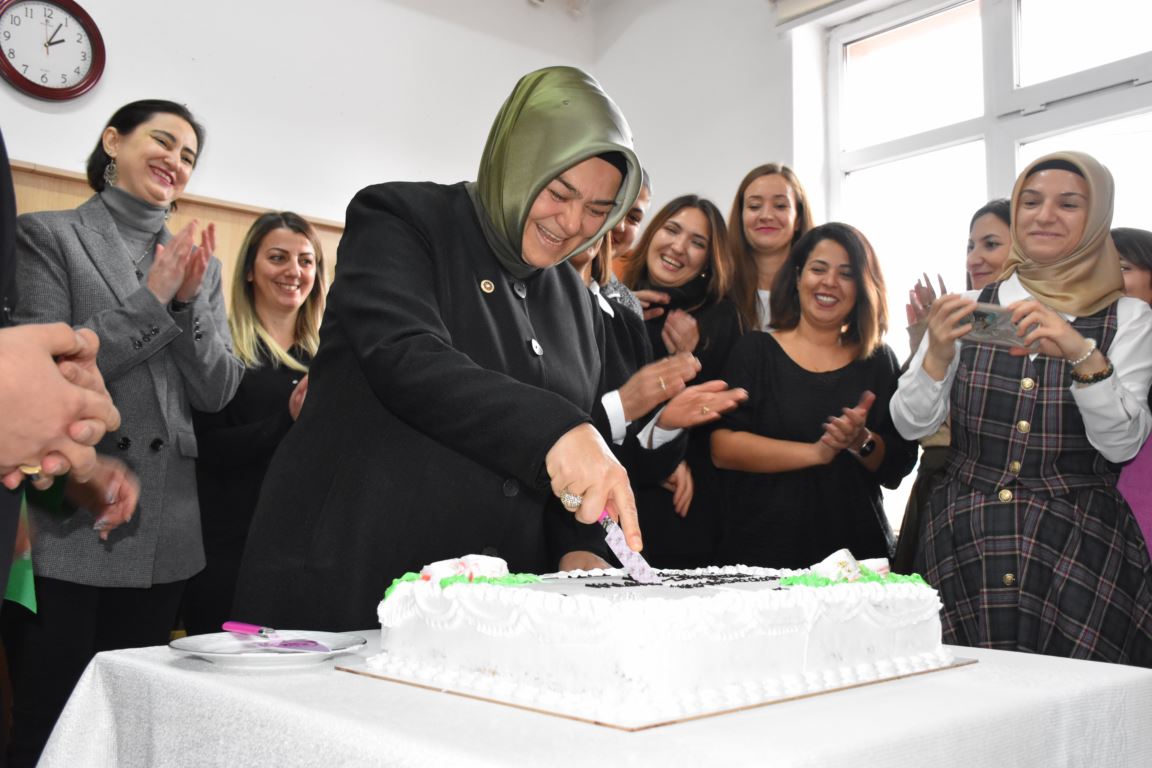 Milletvekili Gürcan, öğretmenlere ziyarette bulundu