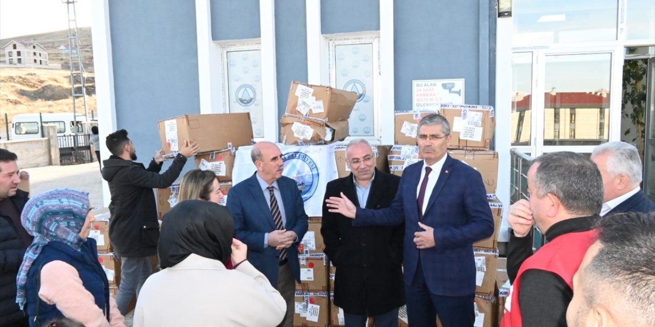 Sivas Suşehri'nde anlamlı yardım! 700 öğrenciye dağıtıldı