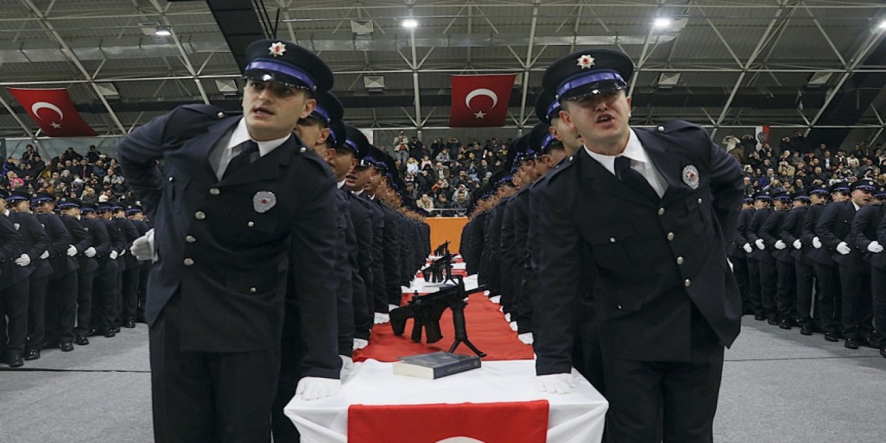 Konya ve Karaman'da eğitimlerini tamamlayan polis adaylarına özel tören
