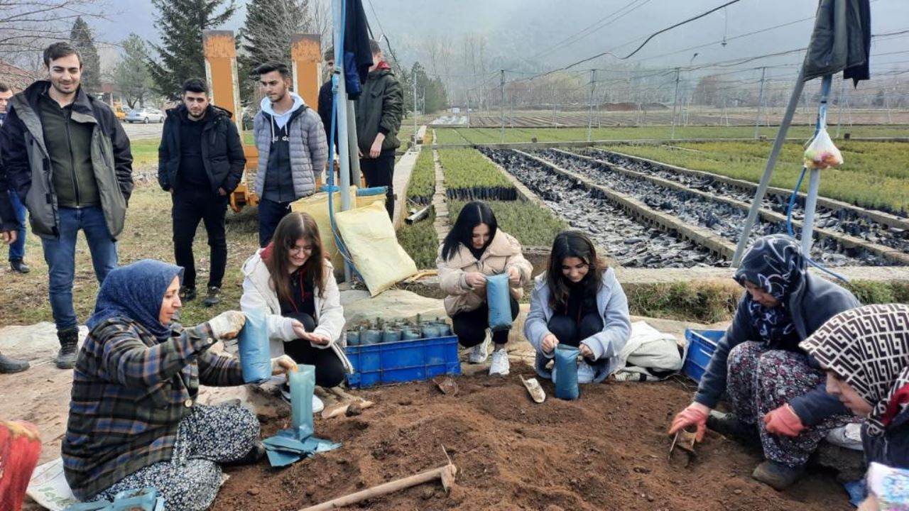 "100. yılda 100 fidan" etkinliği gerçekleştirildi