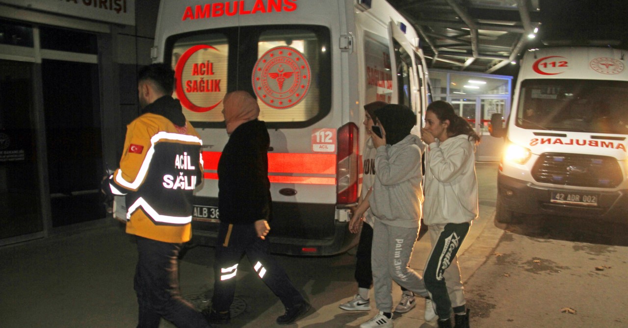 Konya'da üniversite öğrencileri yemekten zehirlendi