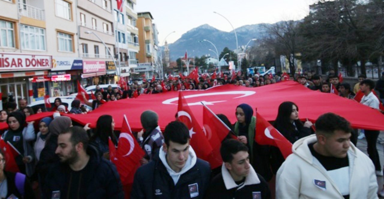 Seydişehir gerçekleştirilen yürüyüşle terör lanetlendi