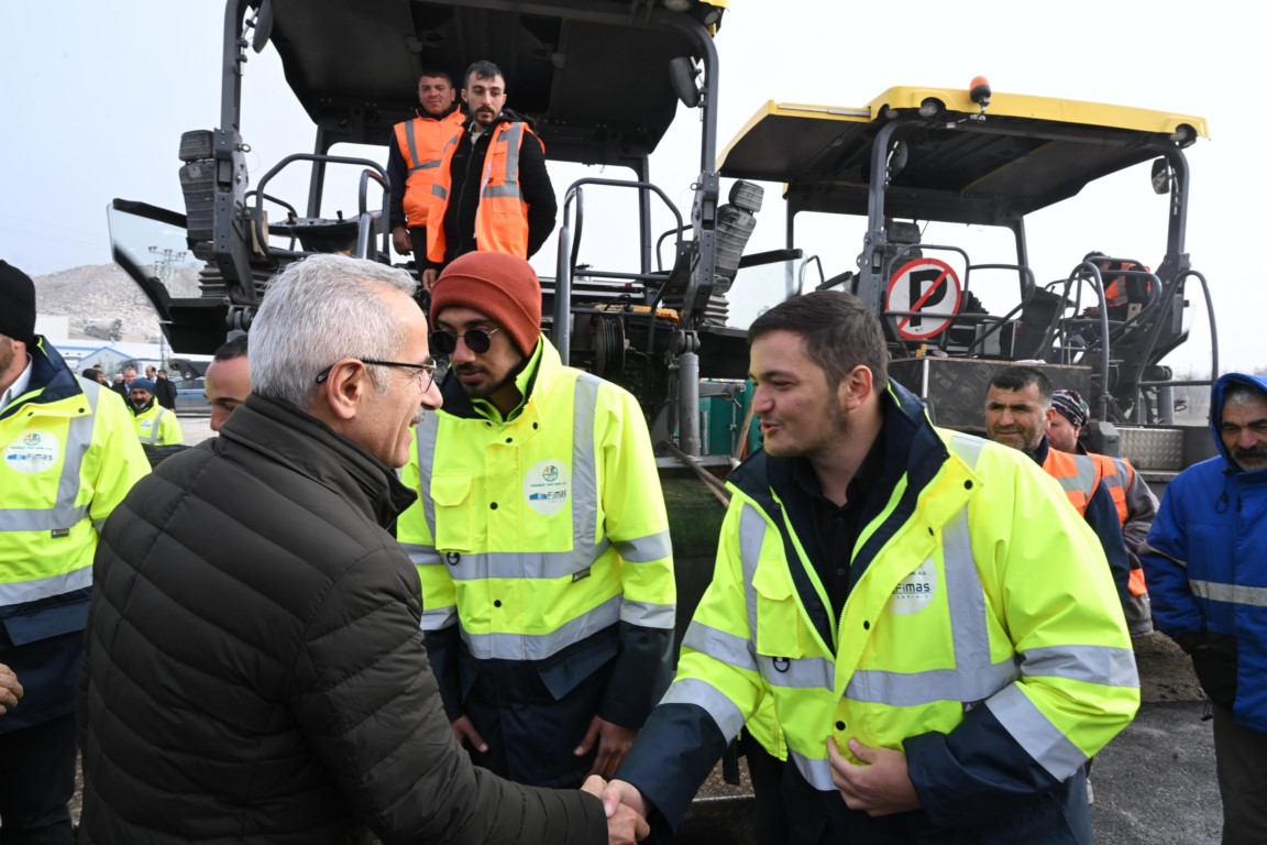 Deprem konutlarının yolları hazırlandı