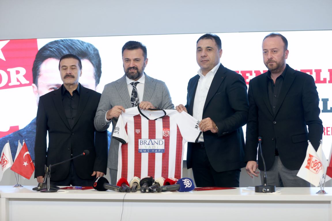 Sivasspor Bülent Uygun ile sözleşmeyi imzaladı