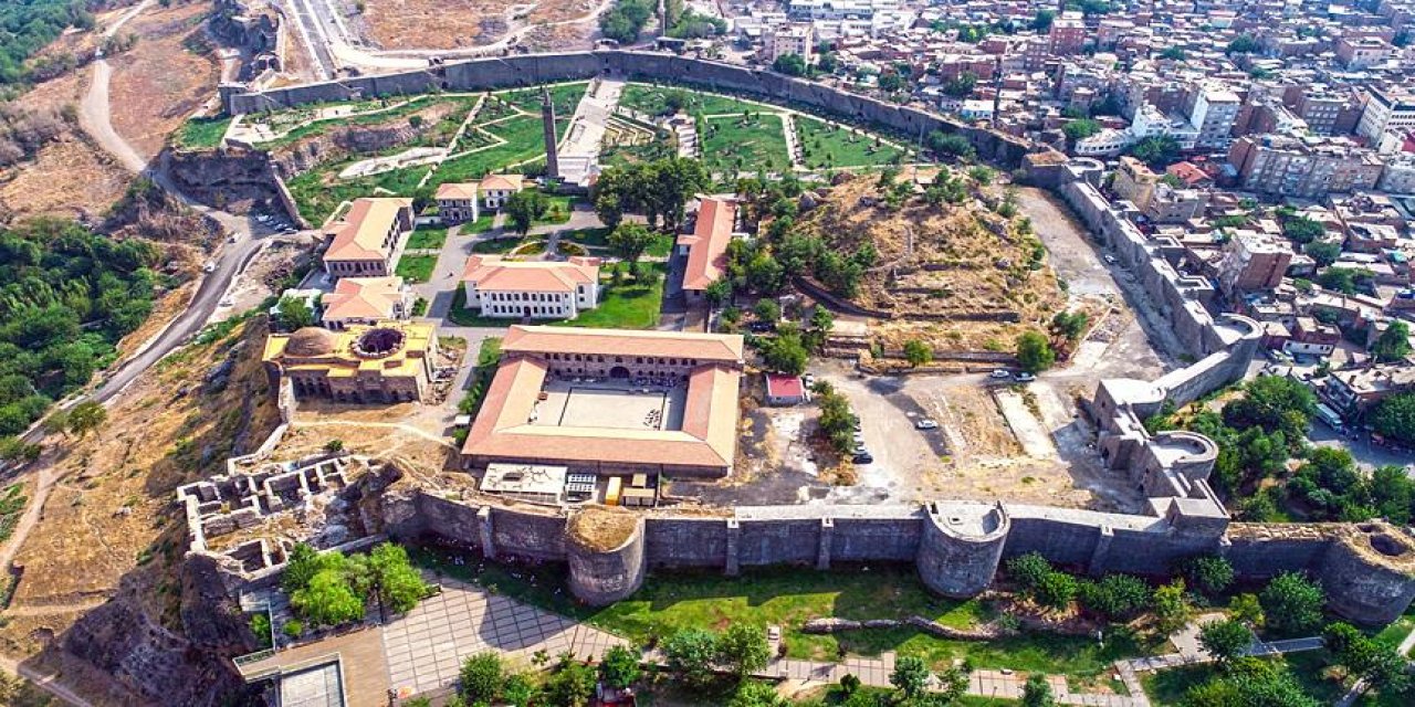 Ne İstanbul ne Ankara! Bu ilçenin nüfusu 4 ilden daha fazla çıktı! En kalabalık yermiş