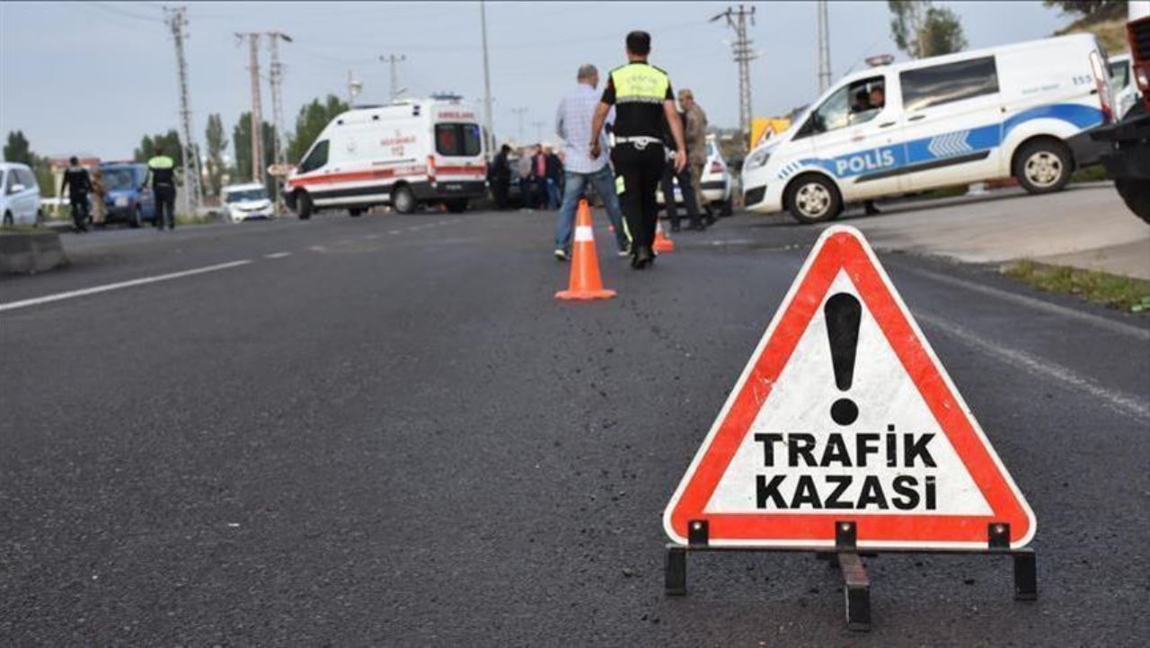 Geçen yılın istatistiklerine göre trafik kazalarında 2 bin 984 kişi yaşamını yitirdi