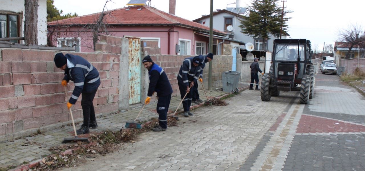 Temizlik İşleri Ekipleri hummalı çalışma başlattı