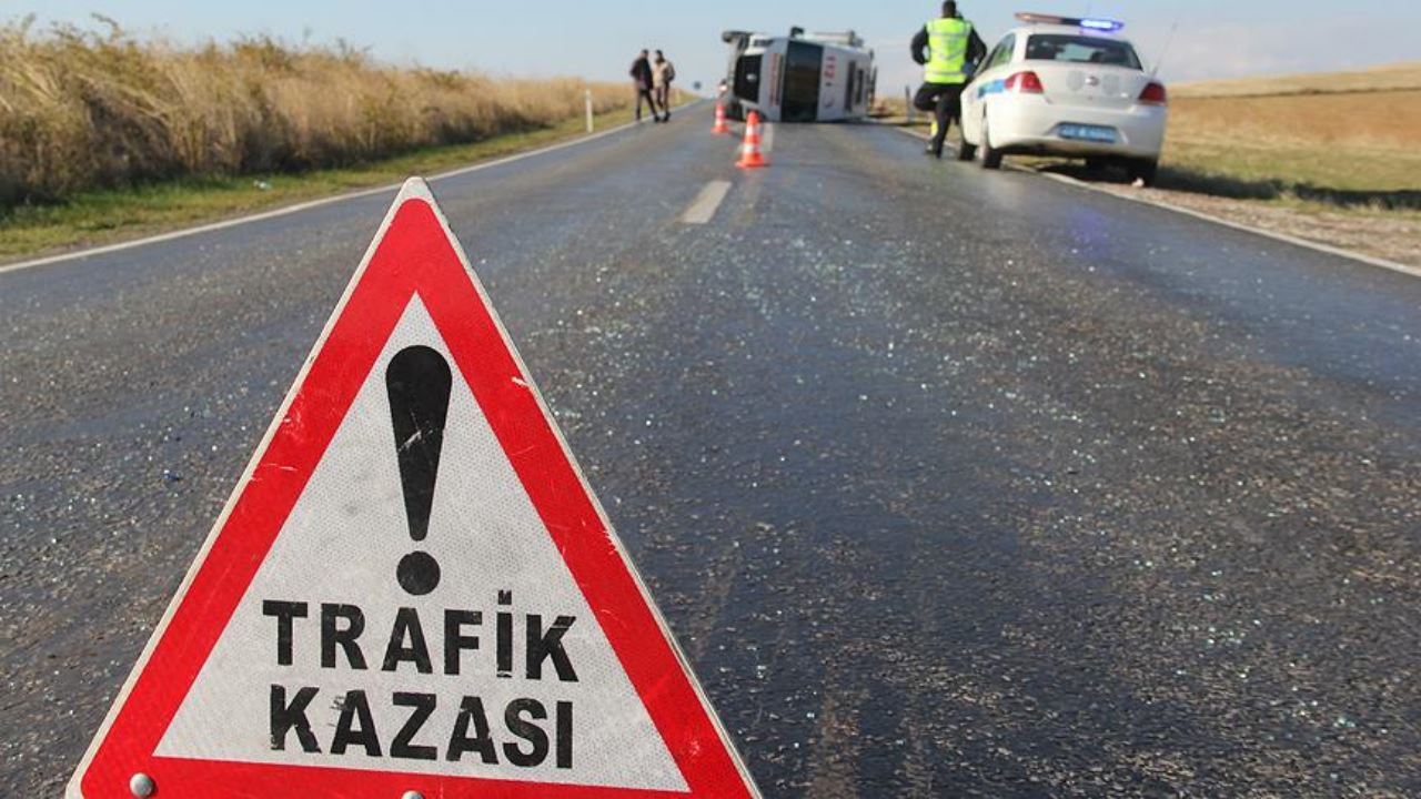 Konya'daki  feci kazada hafriyat kamyonunun sürücüsü hayatını kaybetti