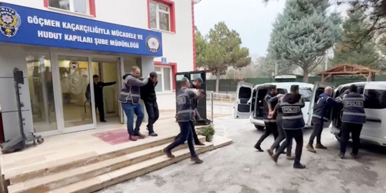 Göçmen kaçakçılarının oyununu Konya Emniyeti bozdu