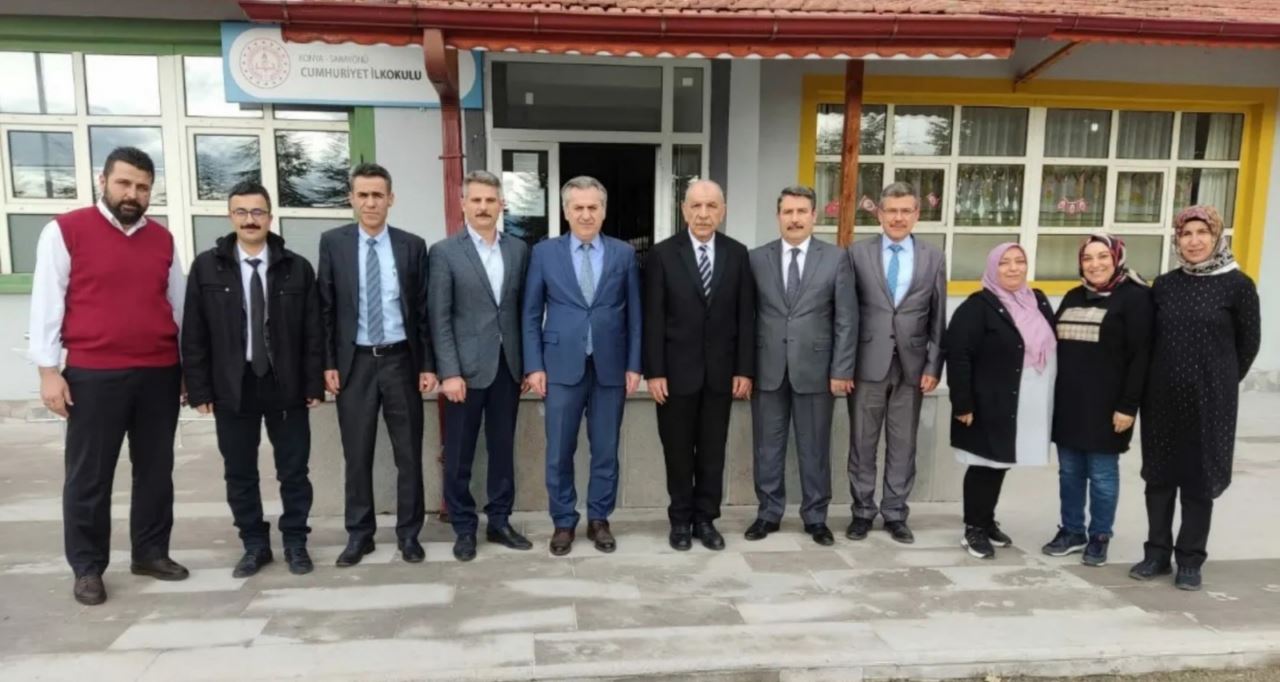 Murat Yiğit Sarayönü’nde okulları ziyaret etti