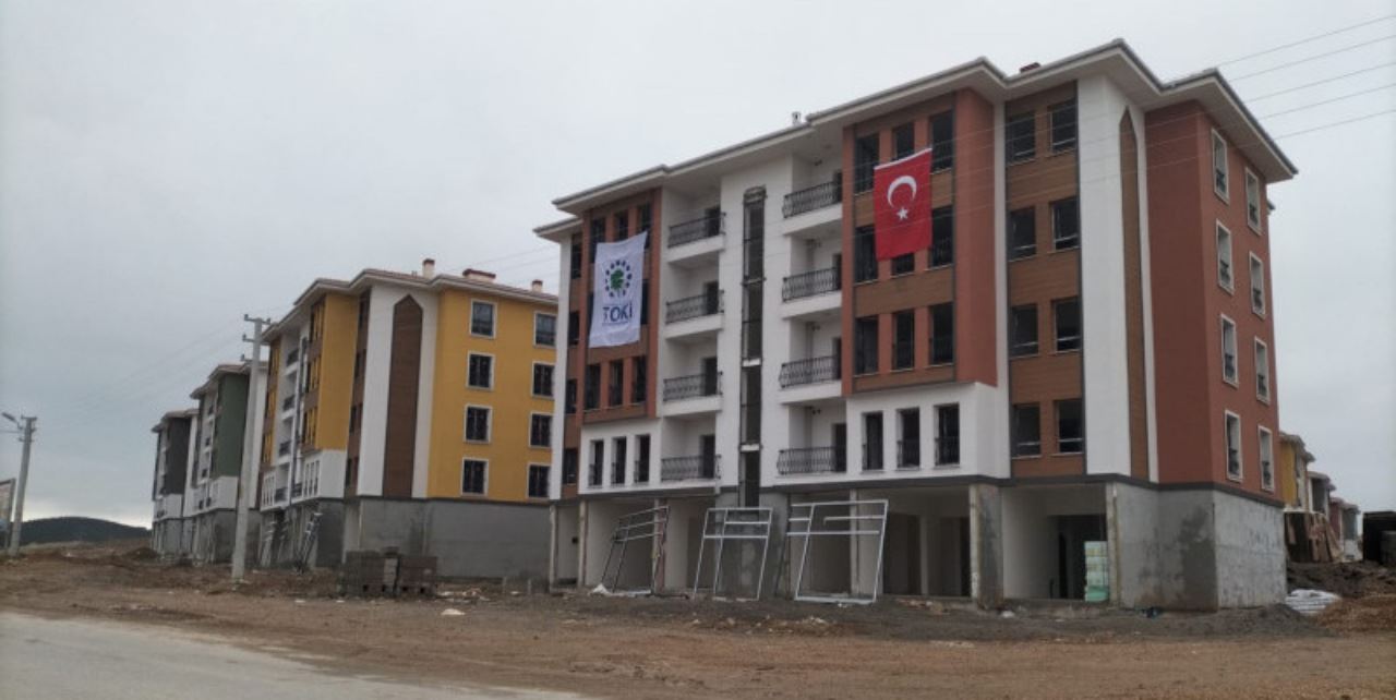 Beyşehir’de ihaleyle dükkan satışı yapıldı