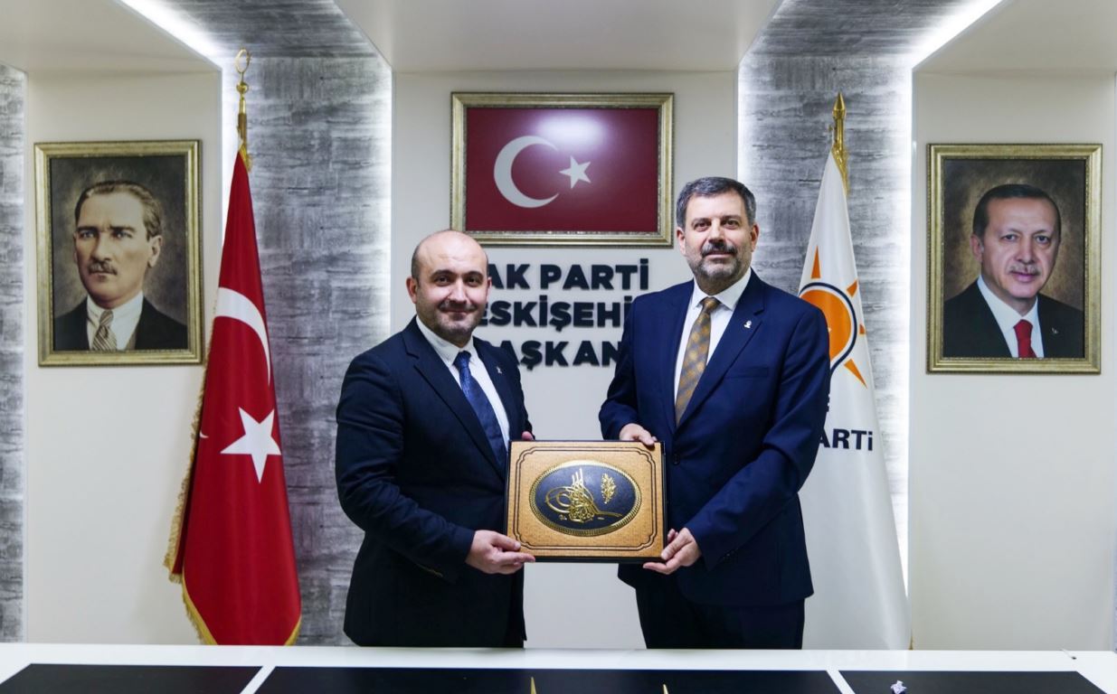 AK Parti Eskişehir İl Başkanlığına Gürhan Albayrak atandığı açıklandı