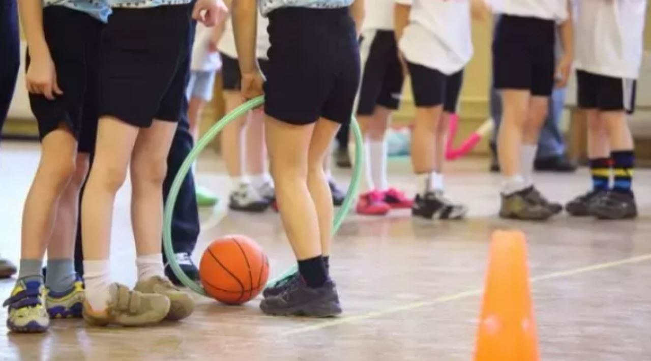 Özel gereksinimli çocukları  sporla hayata hazırlıyor