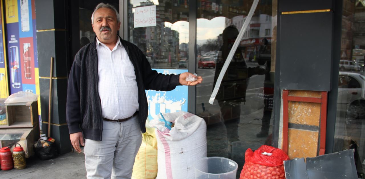 Seyir halindeyken kalp krizi geçiren sürücü hayatını kaybetti