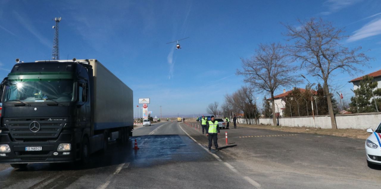 Cayrokopter'le destekli trafik denetimi gerçekleştirildi