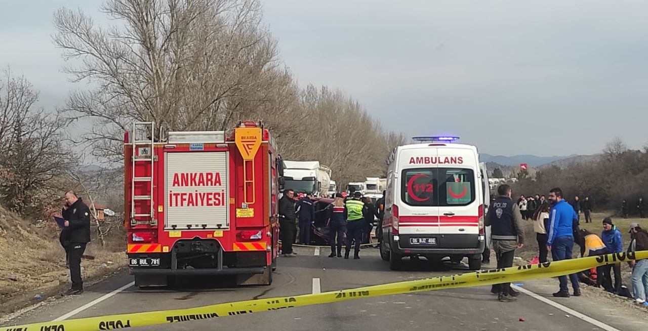 Meydana gelen trafik kazasında 3 kişi hayatını kaybetti