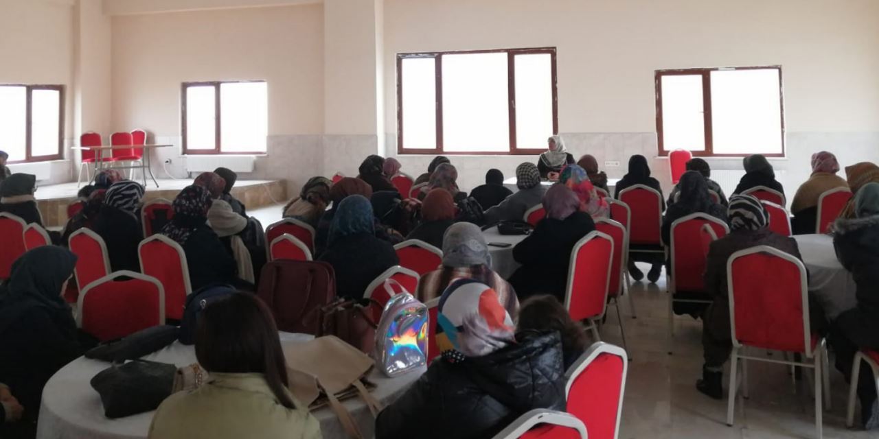 Dualarla başlayan sohbet: İHH’dan kadınlara özel program