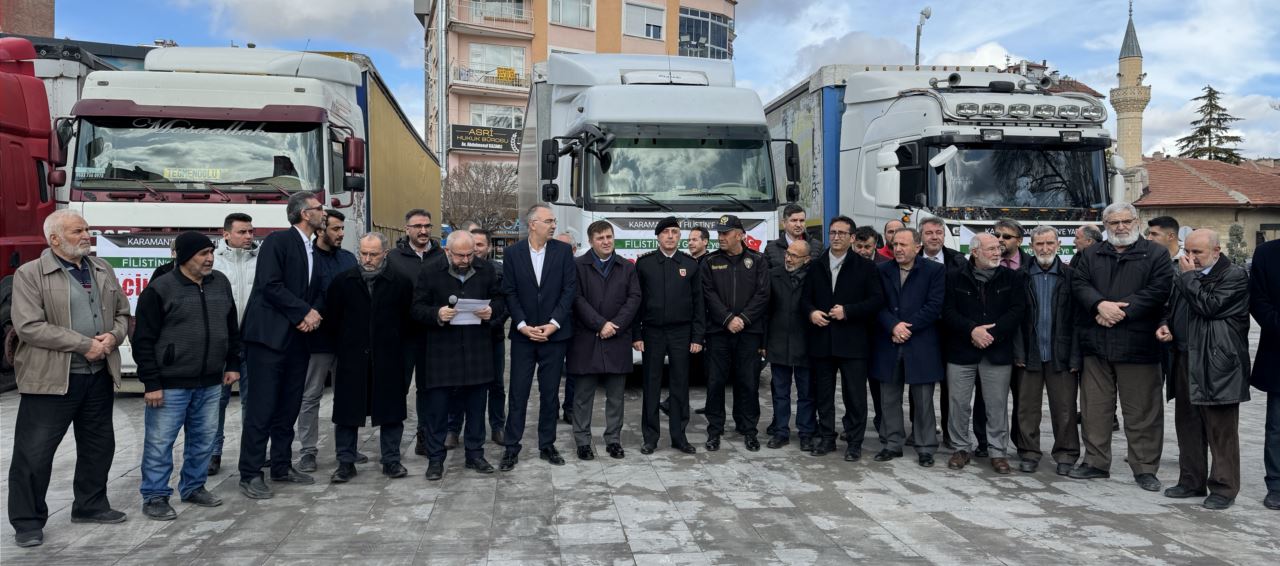 Gazze'ye 4 tır yardım malzemesi törenle gönderildi