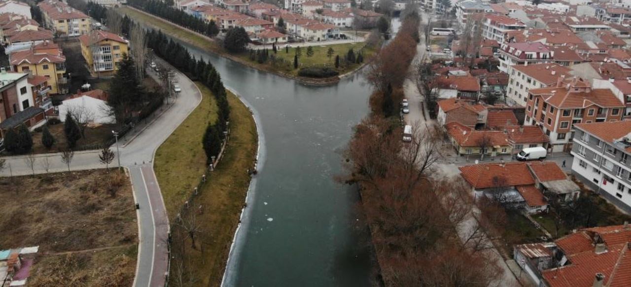 Porsuk Çayı ve etrafındaki yerleşim yerlerinin depremde riskli olduğu açıklandı