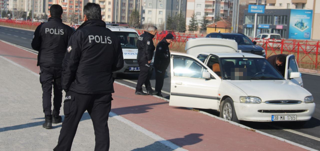 Aracın içinde bir kişi ölü bulundu