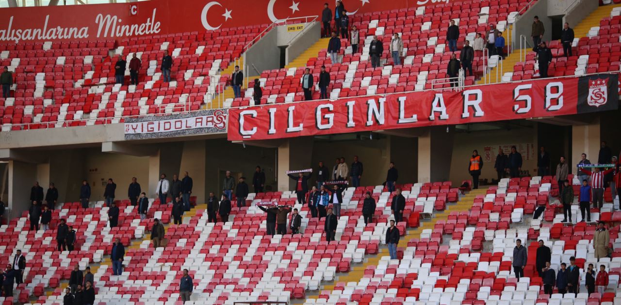 Sivassporlular Rizespor maçına beklenen ilgiyi göstermedi