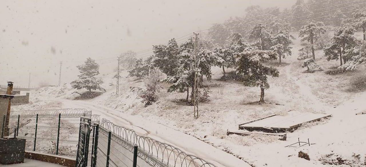 Konya’nın üç ilçesi kara teslim oldu