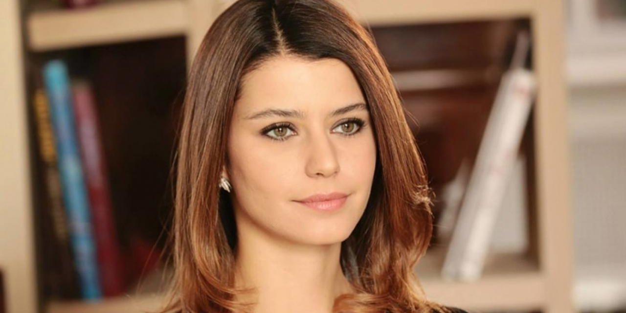 Beren Saat yeni bir anlaşmaya imza attı! Resmen çekimlere başladı