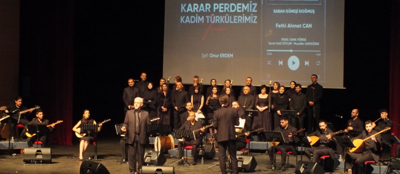 "Karar Perdemiz Kadim Türkülerimiz" konseri müzikseverlere güzel bir gün yaşattı