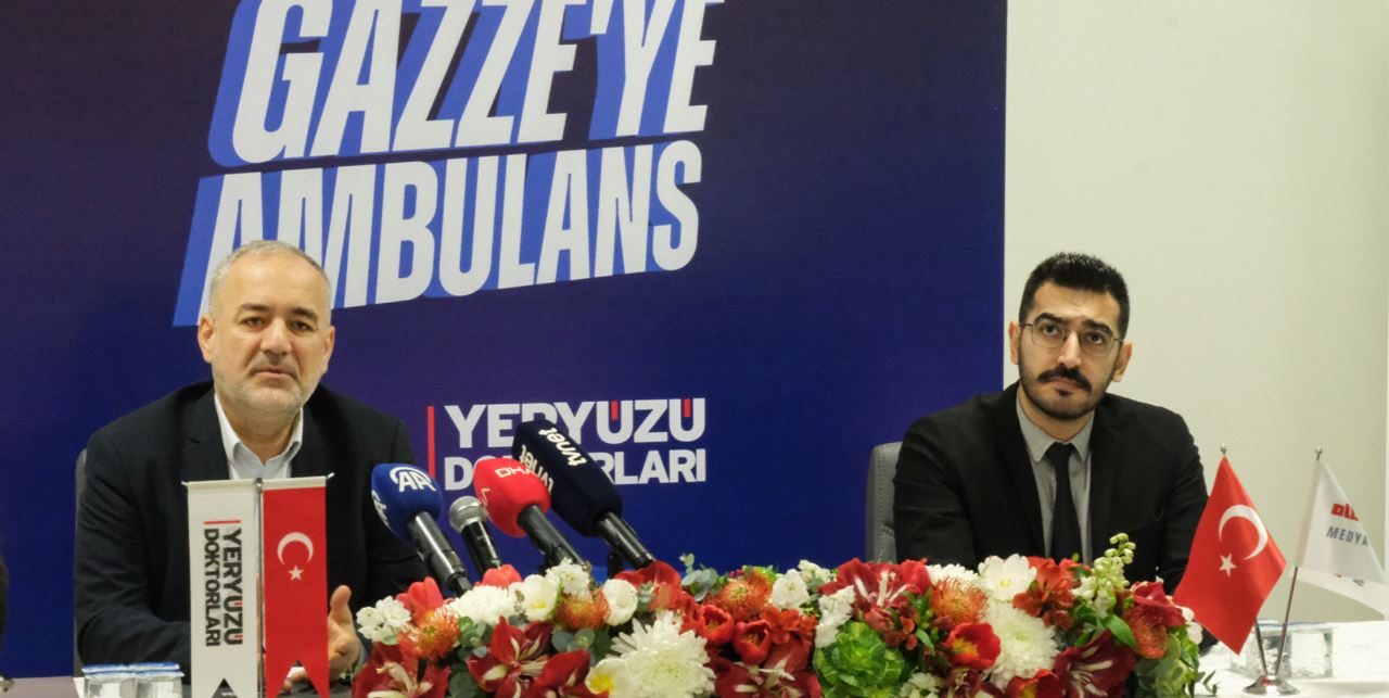 Ambulanslar Gazze’ye doğru yola çıkıyor