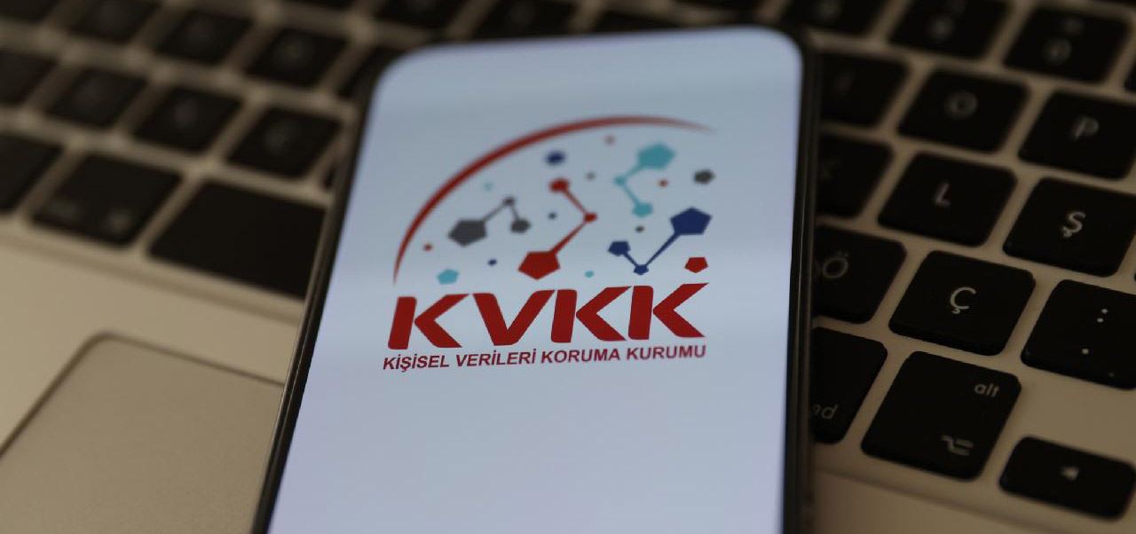 KVKK, çalışanların bilgilerinin personelle paylaşılmasını "hukuka aykırı" olduğu kararına vardı